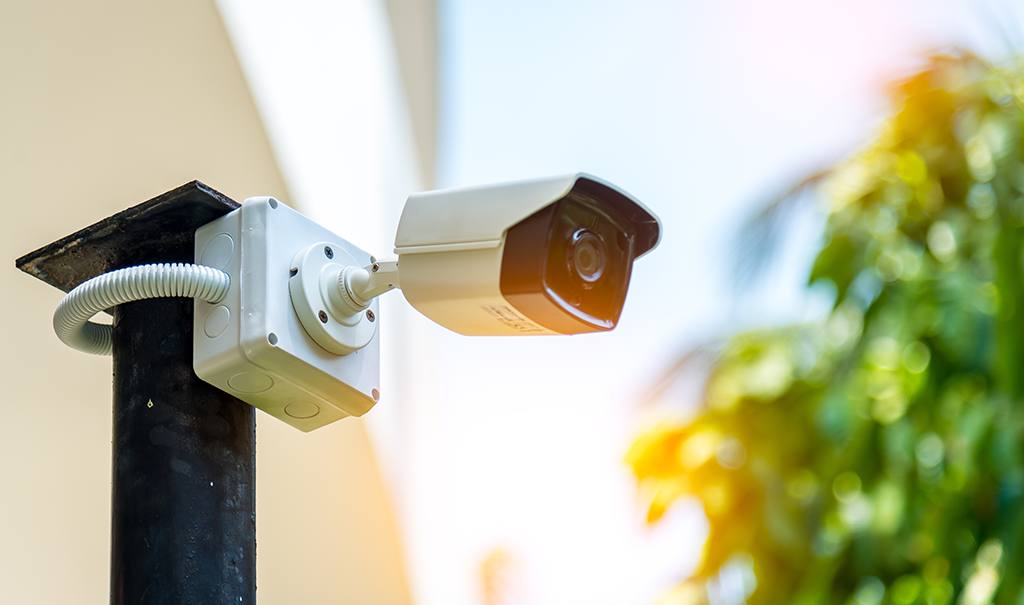 caméra de surveillance extérieure jardin